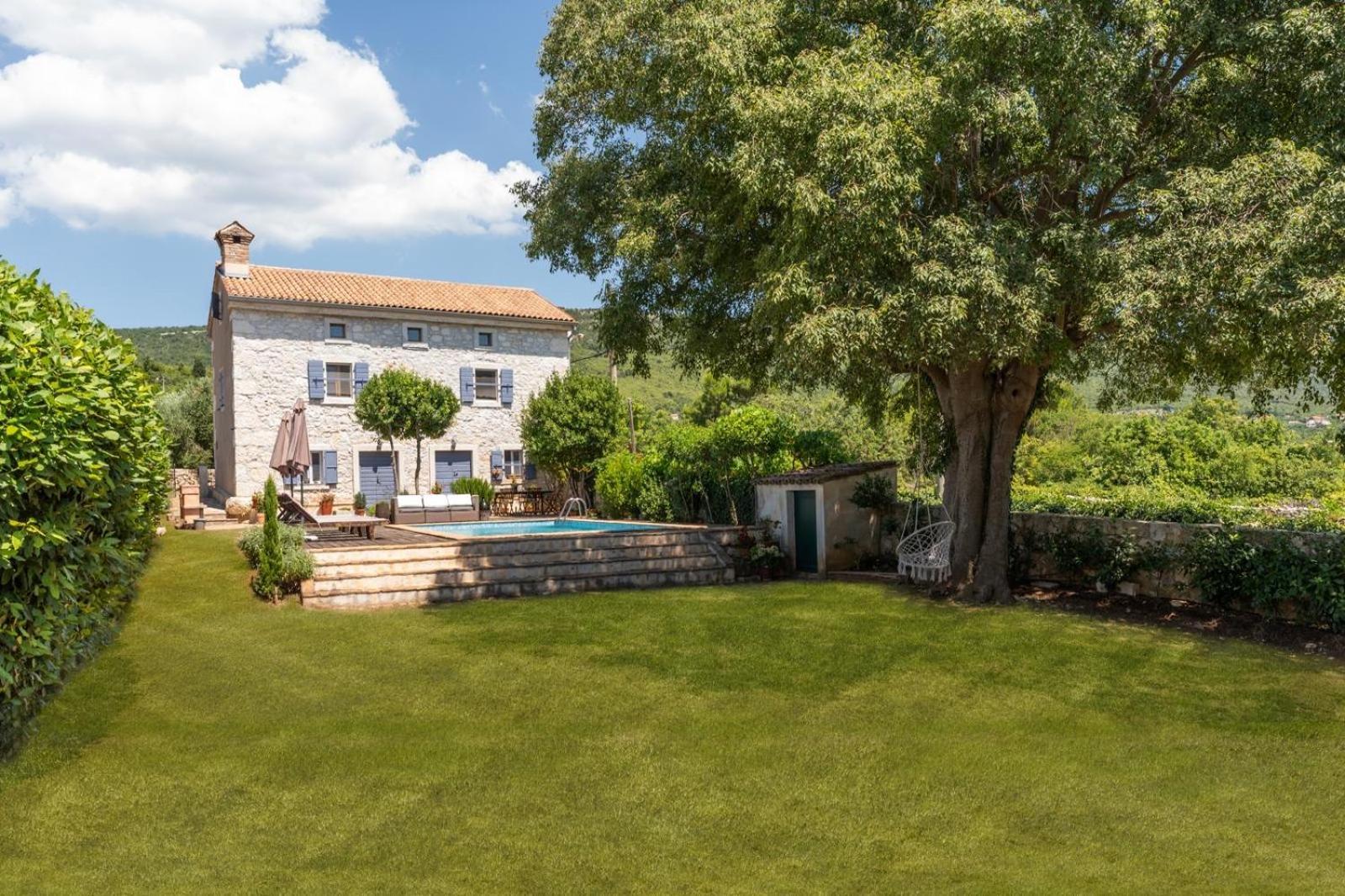 Villa Lauriana Diminići Exterior foto